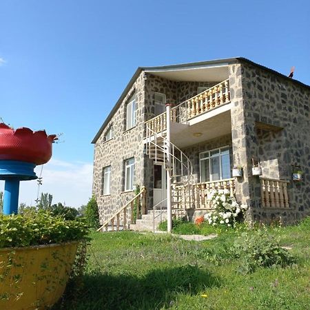 Guest House Arevik Artsvakar Exterior photo